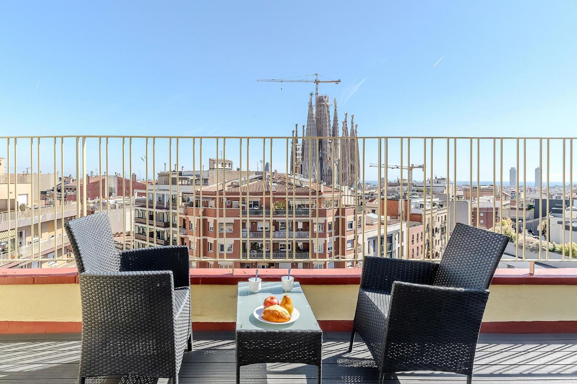 Ab Sagrada Familia Comfort Барселона Екстериор снимка